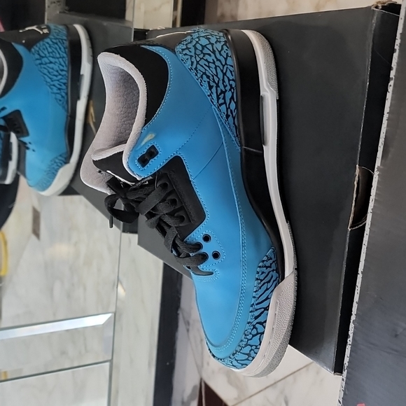 Jordan Powder Blue - Picture 4 of 9